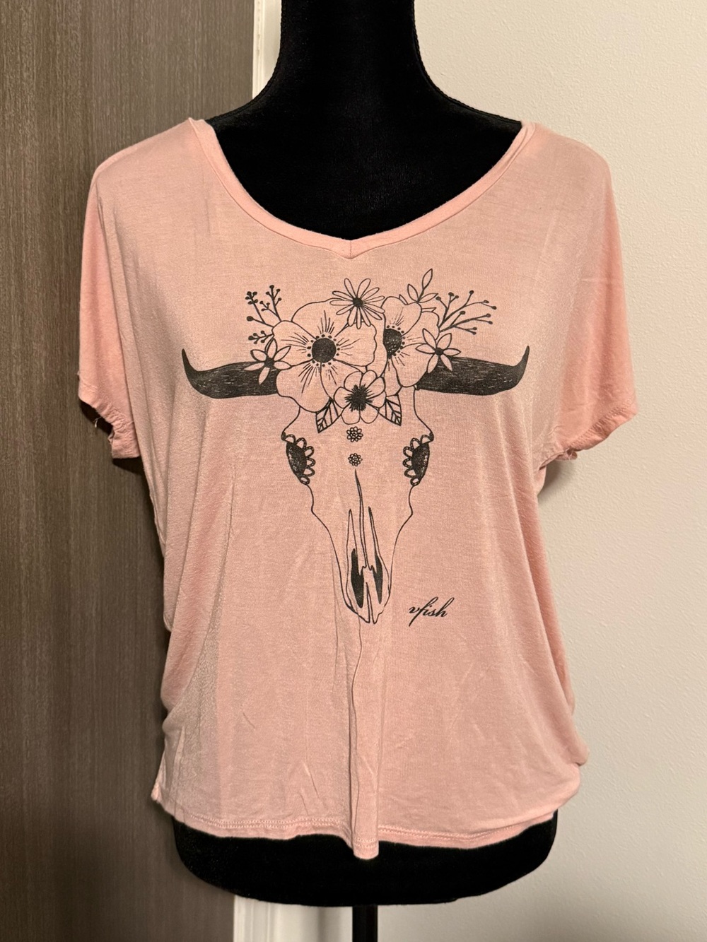 vfish Pink Floral Skull V-Neck Short Sleeve Top